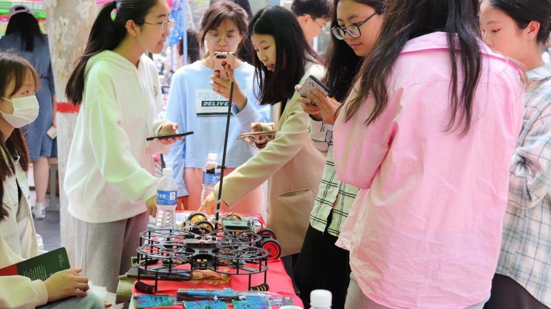 Linux运维工程师：守护企业IT系统的守护者**